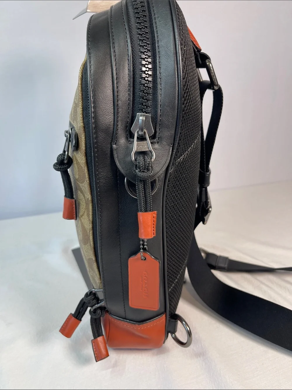 Coach j1944 f87820